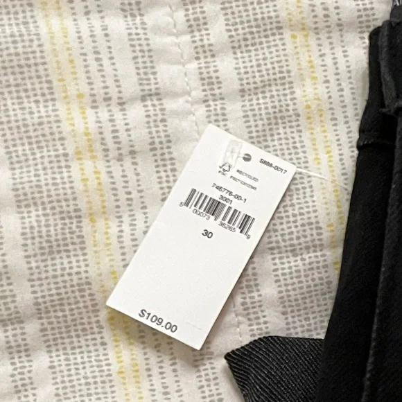 Banana Republic Ultra High Rise slim Fit Black - size 30 - Picture 4 of 4